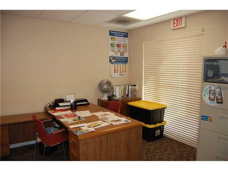 More Photos Of 1011-1039 NW 31st Ave, Pompano Beach Manufacturing For Lease