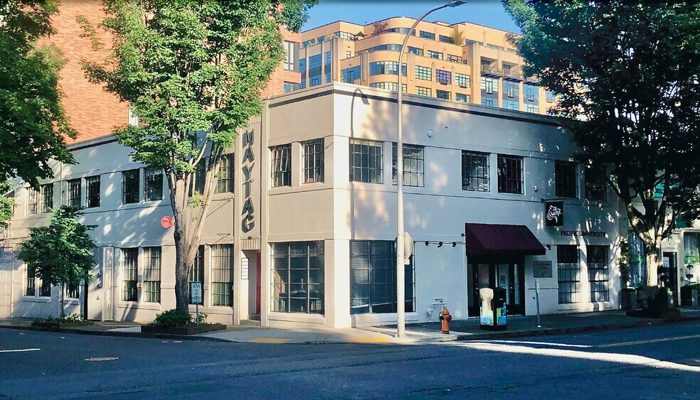 Primary Photo Of 1120-1136 NW Hoyt St, Portland Office For Lease