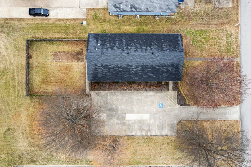 More Photos Of 71 Colt Square Dr, Fayetteville Loft Creative Space For Sale