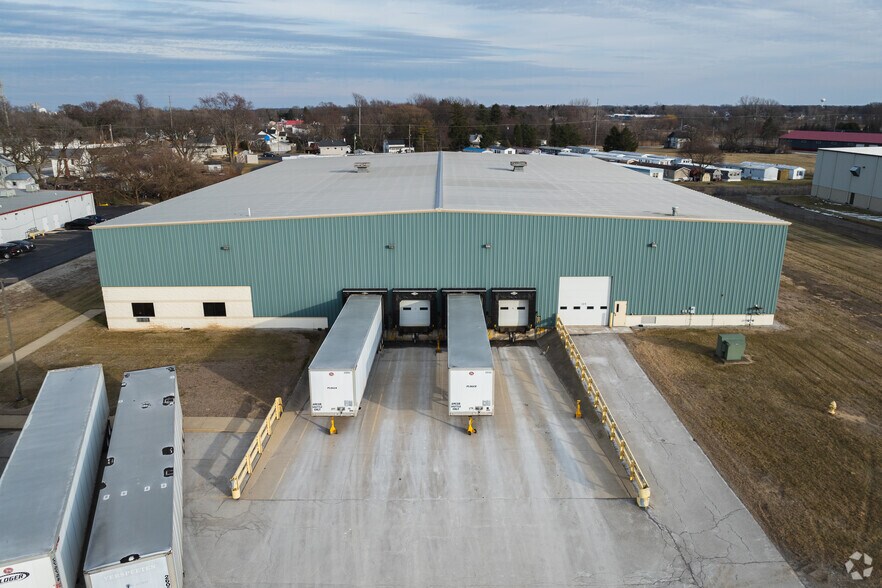 More Photos Of 105 Enterprise Dr, Bellevue Warehouse For Sale
