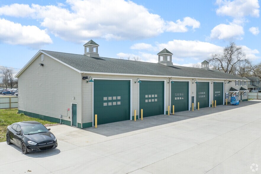 More Photos Of 2151 E Broadway St, Northwood Industrial For Sale