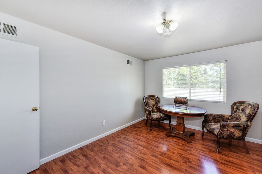 More Photos Of 7710 Sunset Ave, Fair Oaks Assisted Living For Sale