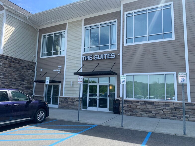 More Photos Of 16 N Greenbush Rd, Troy Freestanding For Lease
