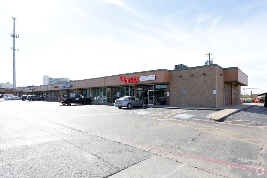 More Photos Of 1820 W Mockingbird Ln, Dallas Unknown For Lease