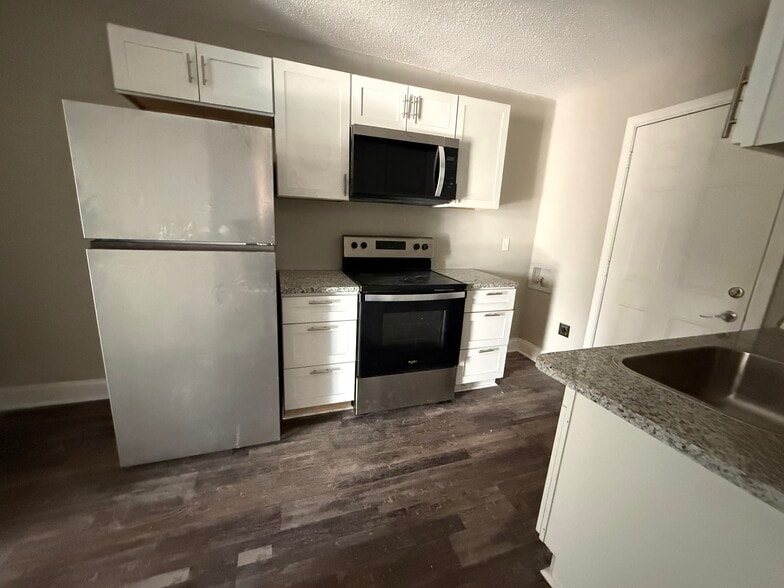 More Photos Of 2427 Carmine St, Charlotte Multifamily For Sale