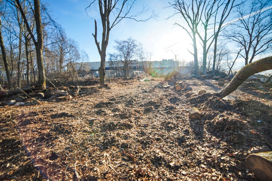 More Photos Of 1154 Saw Mill River Rd, Yonkers Land For Sale