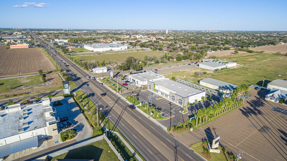 More Photos Of 2104 S McColl Rd, Edinburg Storefront For Sale