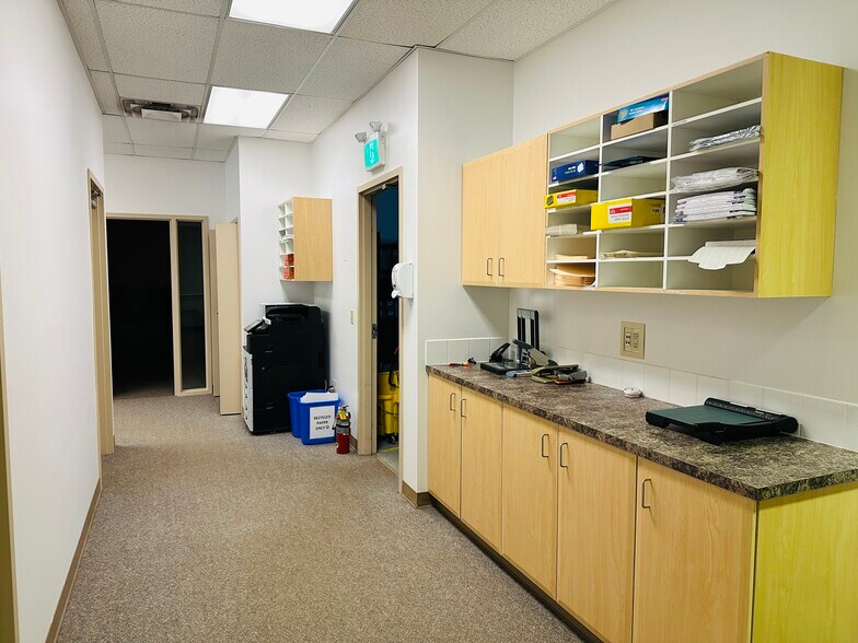 More Photos Of 9601 116 St, Grande Prairie Warehouse For Lease