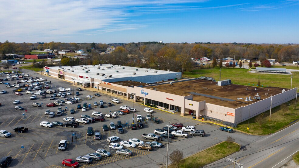 More Photos Of 104 Highway 72 W, Corinth Unknown For Lease