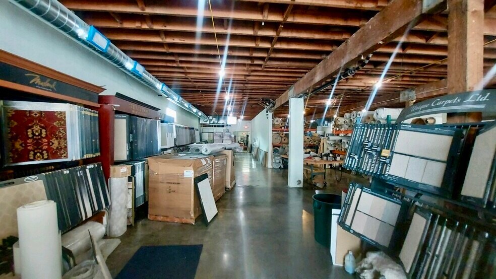 More Photos Of 1413 N La Brea Ave, Inglewood Restaurant For Sale