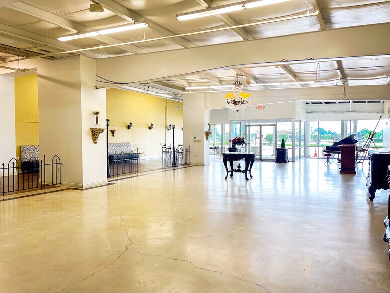More Photos Of 1905 W Airline Hwy, La Place Freestanding For Sale