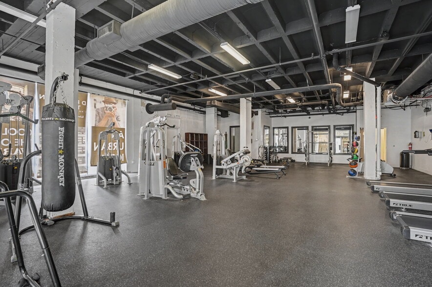 More Photos Of 102 E Liberty St, Savannah Apartments For Lease