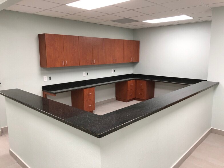 More Photos Of 851 Douglas Ave, Altamonte Springs Medical For Lease