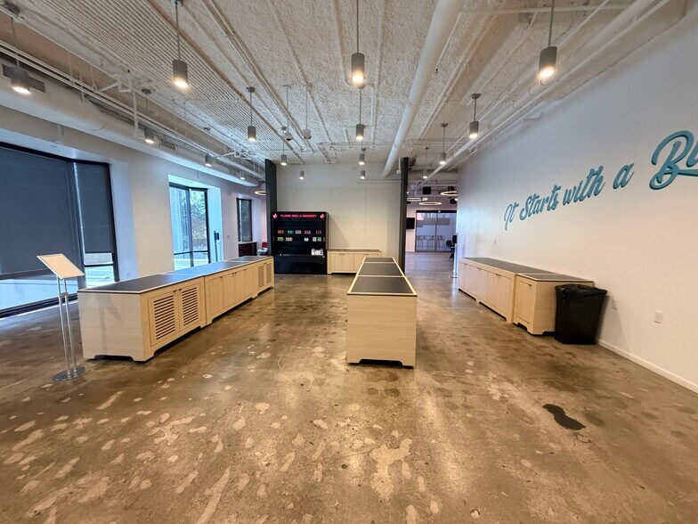 More Photos Of 8800 W Sunset Blvd, West Hollywood Office For Lease