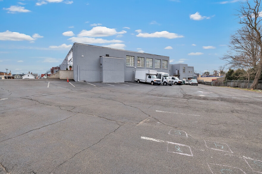 More Photos Of 35-69 Benham Ave, Bridgeport Flex For Lease