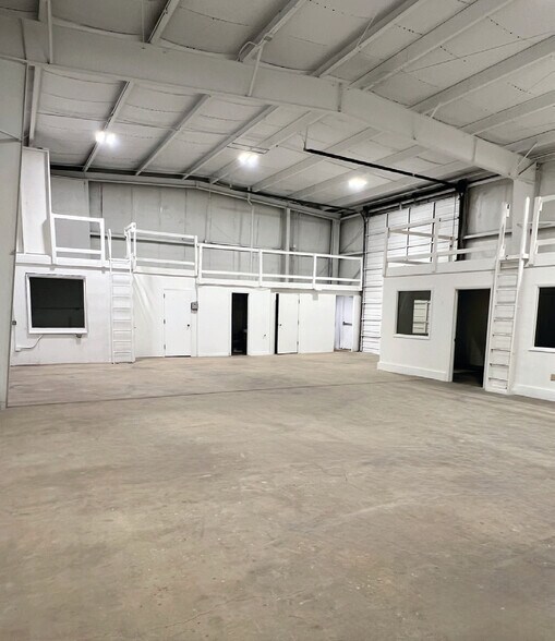 More Photos Of 7810 Whipple Ave NW, North Canton Industrial For Lease