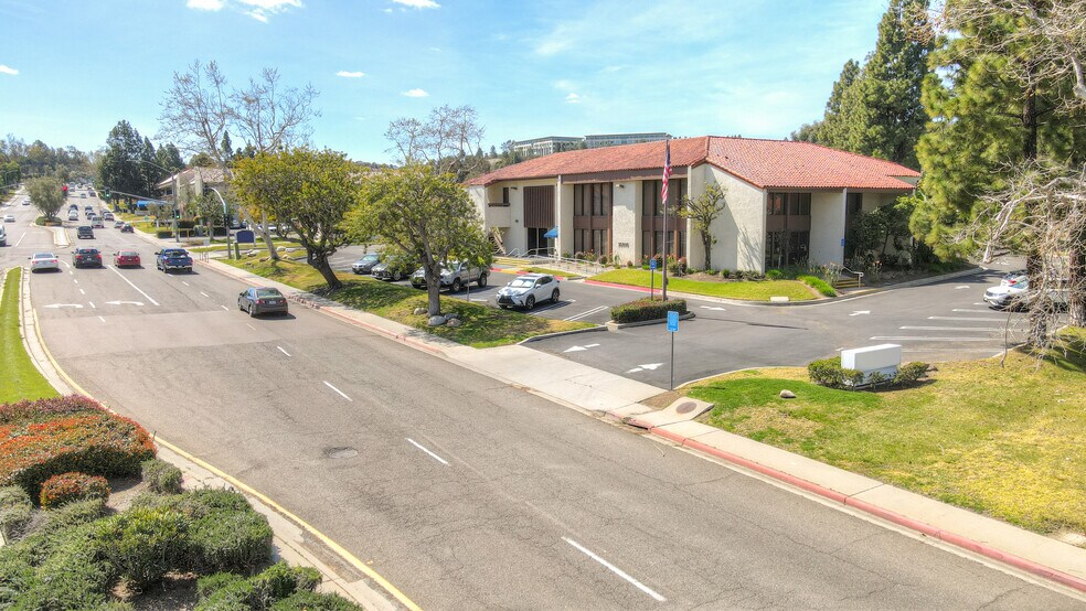 More Photos Of 16810-16816 Bernardo Center Dr, San Diego Medical For Lease
