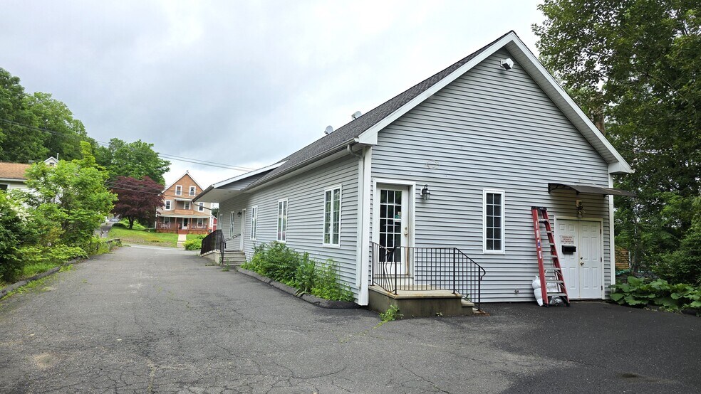More Photos Of 353 Main St, Terryville Office For Lease
