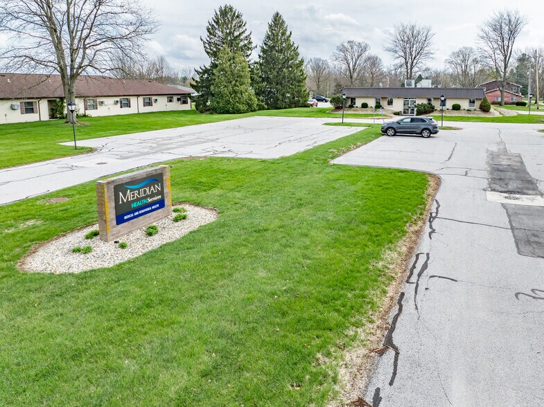 More Photos Of 201 E South St, Markle Medical For Sale