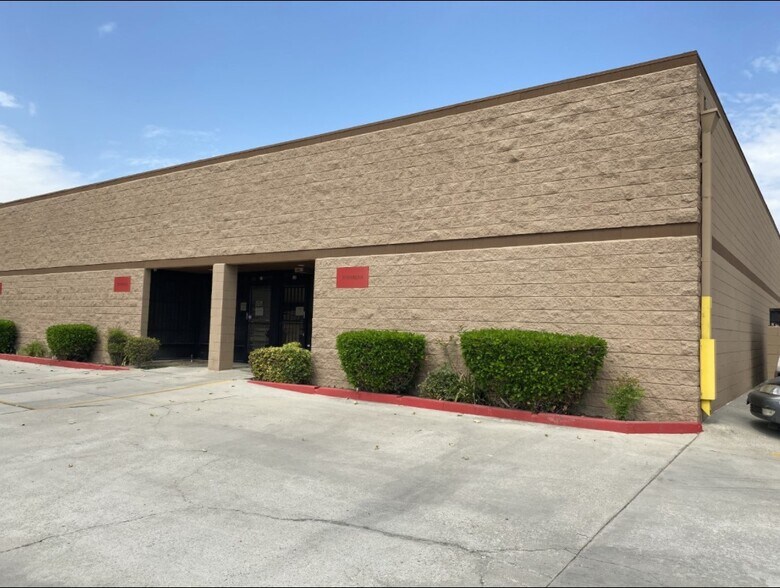 More Photos Of 14145 Proctor Ave, City of Industry Light Distribution For Lease