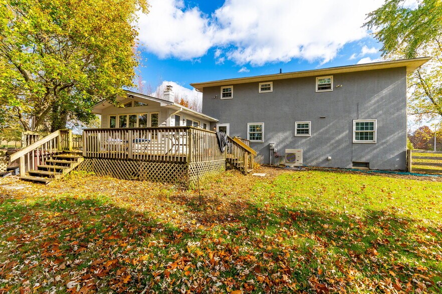 More Photos Of 10937 Johnstown Rd, New Albany Land For Sale