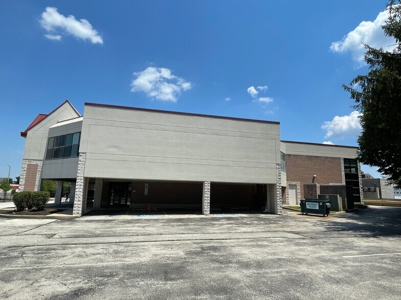More Photos Of 720 W Lancaster Ave, Bryn Mawr Freestanding For Lease