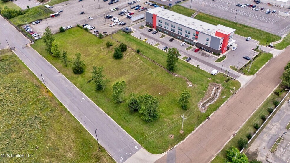 More Photos Of 18 Hospitality Lane Lot #7P-A Ln, Southaven Land For Sale