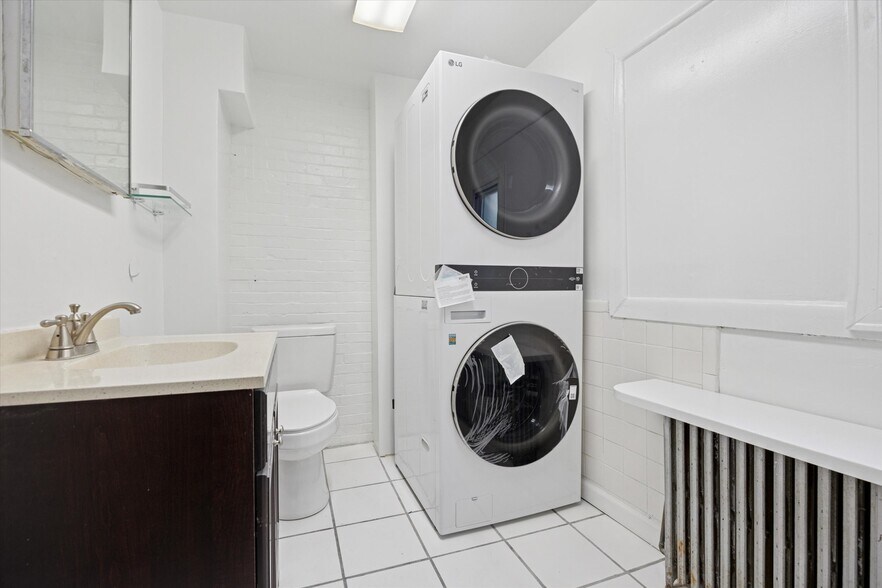 More Photos Of 236 Buckingham Pl, Philadelphia Apartments For Sale