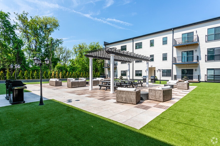 More Photos Of 829 South Ave, Plainfield Apartments For Sale