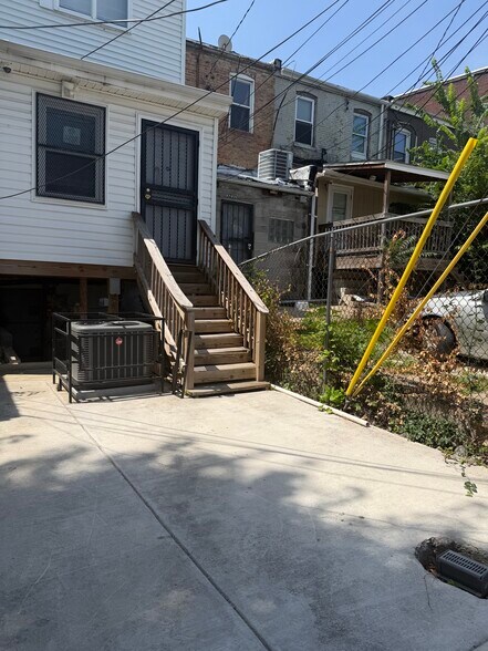 More Photos Of 3235 Belair Rd, Baltimore Storefront Retail Residential For Sale