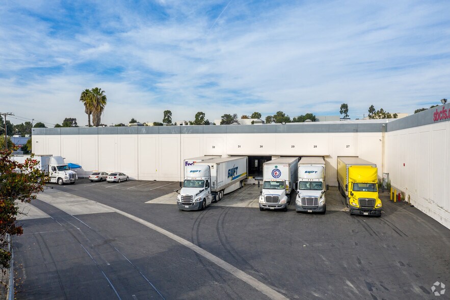 More Photos Of 19914 Via Baron, Rancho Dominguez Distribution For Lease
