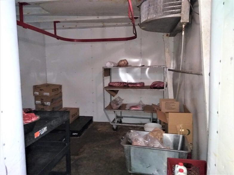 More Photos Of 124 Mahoning Dr E, Lehighton Storefront For Sale