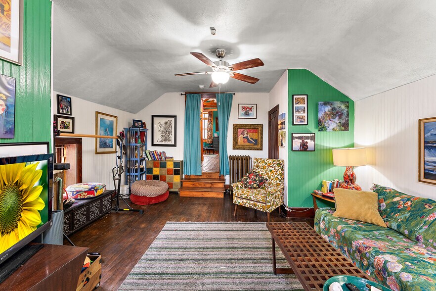 More Photos Of 1105 W 4th St, Red Wing Hospitality For Sale