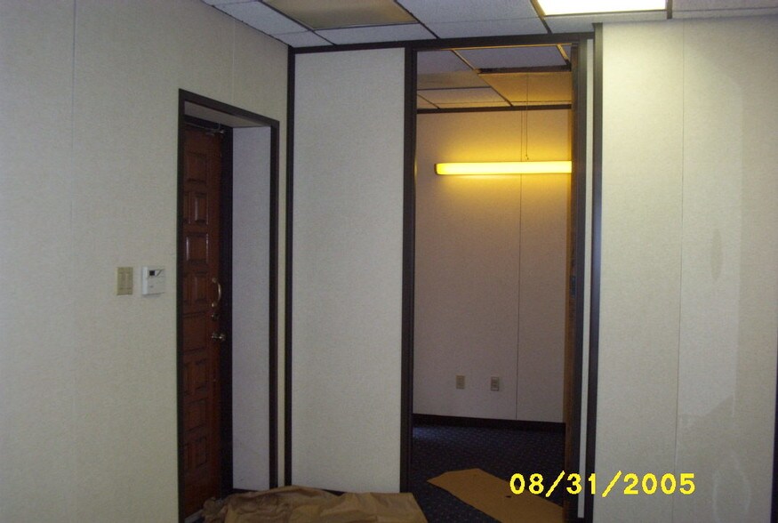 More Photos Of 206 N Shaver St, Pasadena Manufacturing For Lease