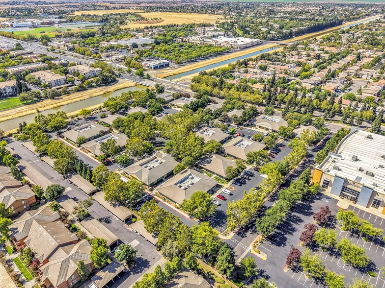More Photos Of 1930 Del Paso Rd, Sacramento Medical For Sale