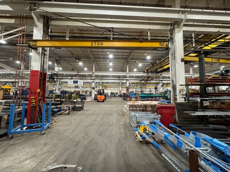 More Photos Of 2300 Michigan St, Hammond Warehouse For Lease