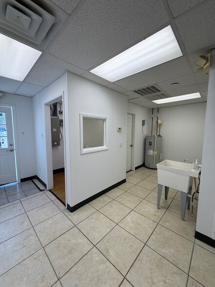 More Photos Of 3617 Old Easton Rd, Doylestown General Retail For Lease