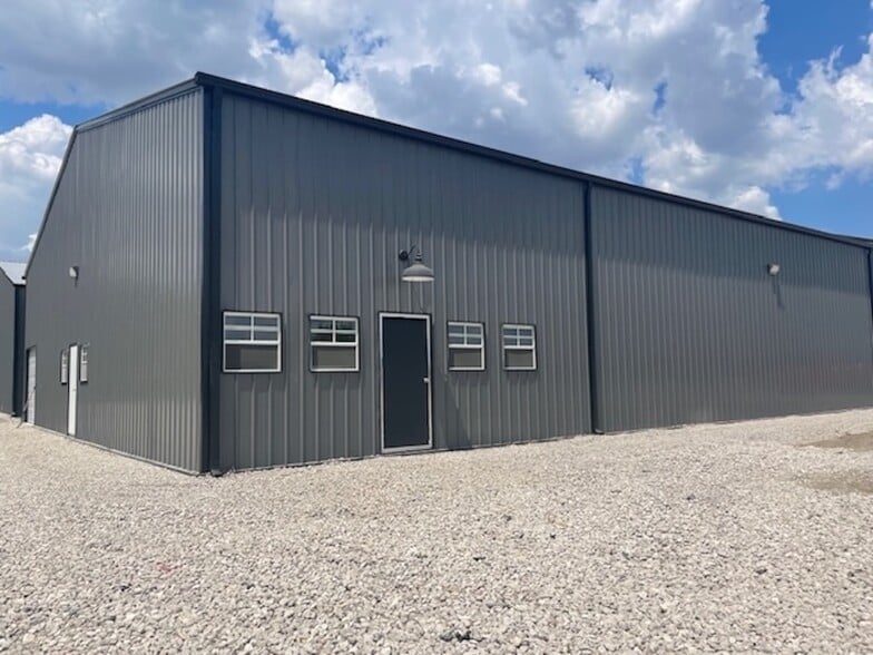 More Photos Of 3745 County Road 997, McKinney Warehouse For Lease