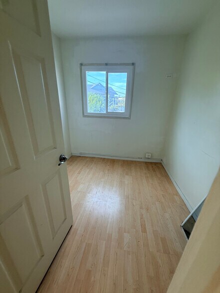 More Photos Of 1441 Superior Ave, Newport Beach Office Residential For Lease