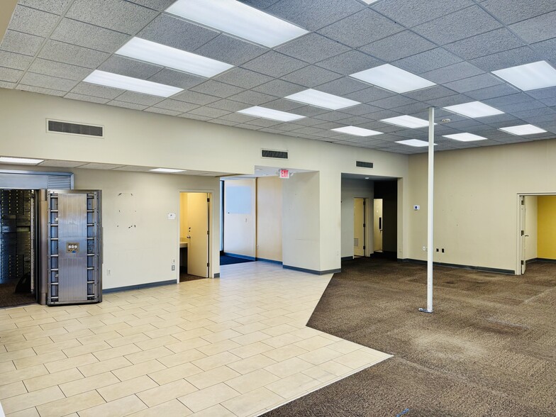 More Photos Of 1025 Highway 17 S, North Myrtle Beach Office For Sale