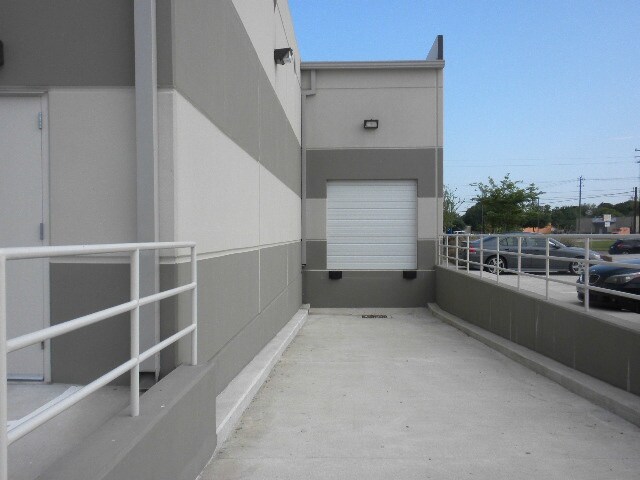 More Photos Of 6509 W Little York Rd, Houston Research And Development For Lease