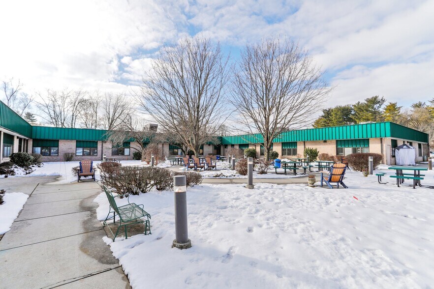 More Photos Of 18614 Crestwood Dr, Hagerstown Schools For Lease