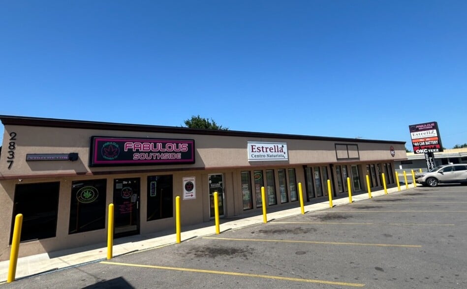 Primary Photo Of 2835-2837 SW 44th St, Oklahoma City Freestanding For Lease
