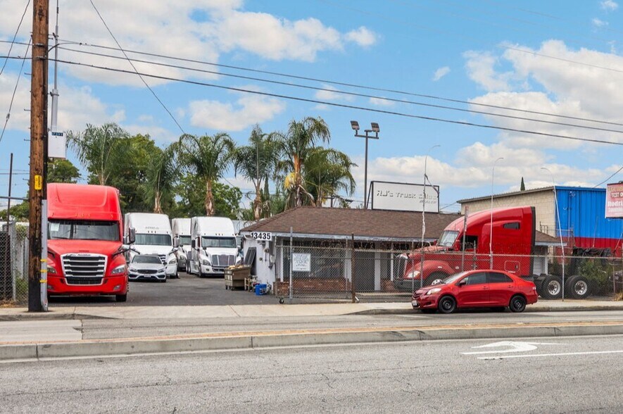 More Photos Of 13435 Imperial Hwy, Whittier Industrial For Sale