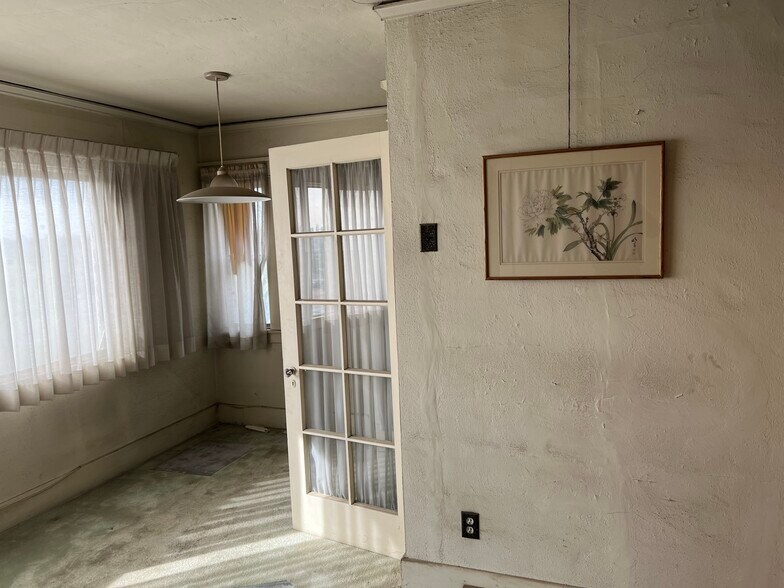 More Photos Of 3303 Floral Dr, Los Angeles Apartments For Sale