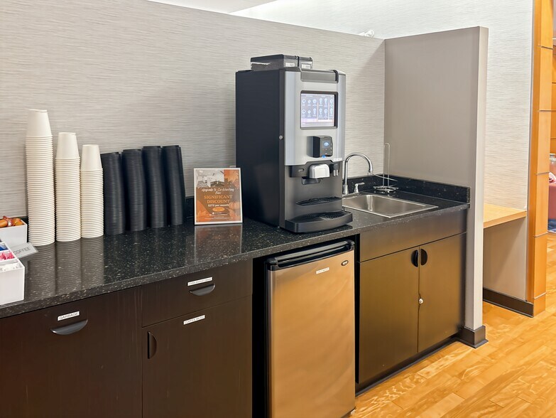 More Photos Of 20937 Ashburn Rd, Ashburn Coworking Space