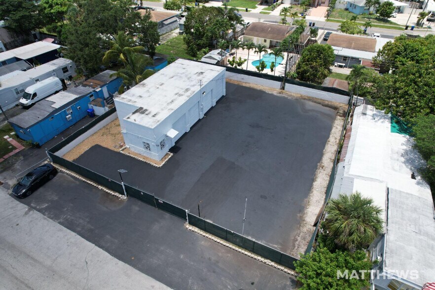 Primary Photo Of 1309 SW 21st Ter, Fort Lauderdale Warehouse For Lease