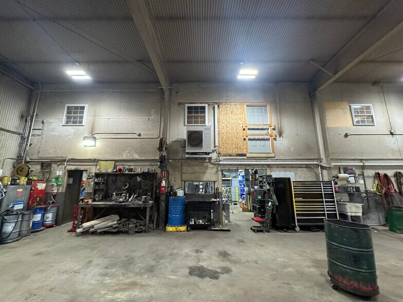 More Photos Of 162 Hinckley Rd, Clinton Industrial For Sale