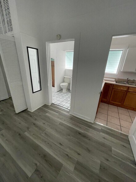 More Photos Of 1122 Simonton St, Key West Apartments For Sale