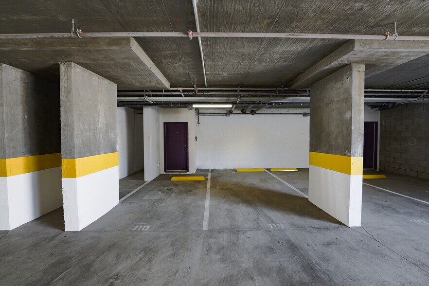 More Photos Of 8837 Burnet Ave, North Hills Apartments For Sale